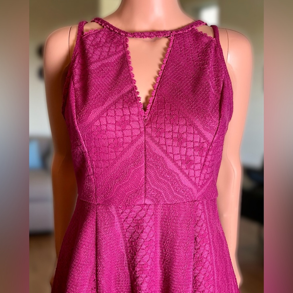 Free People Miss Connections Magenta Lace Textured Skater Mini Dress Size 4 - Picture 6 of 7